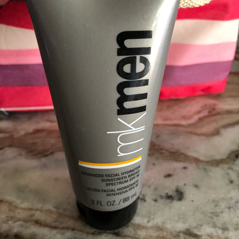 Mary Kay advanced Facial HyDratorSunscreen Brend